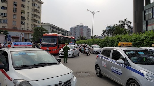 Dồn ứ phương tiện nhưng không ùn tắc kéo dài ảnh 3